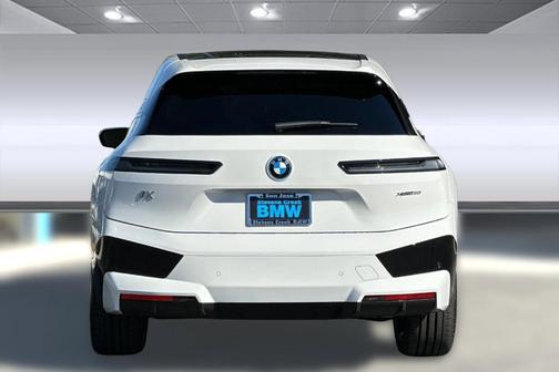 2025 BMW iX xDrive50