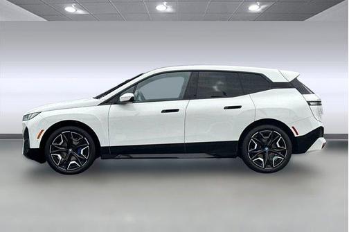 2025 BMW iX xDrive50