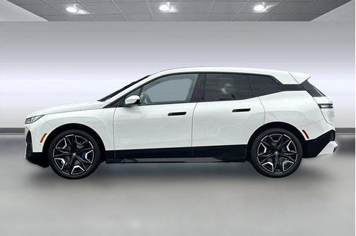 2025 BMW iX xDrive50