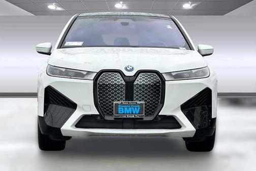 2025 BMW iX xDrive50