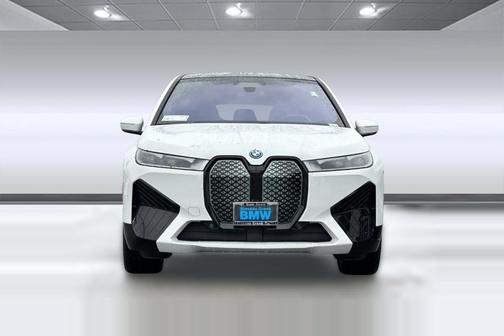 2025 BMW iX xDrive50