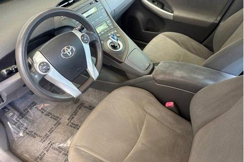 Classic Silver Metallic 2010 Toyota Prius II
