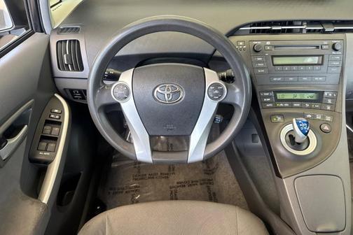 Classic Silver Metallic 2010 Toyota Prius II
