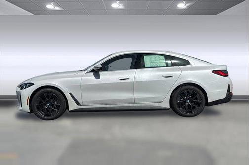 Mineral White Metallic 2026 BMW i4 Gran Coupe xDrive40