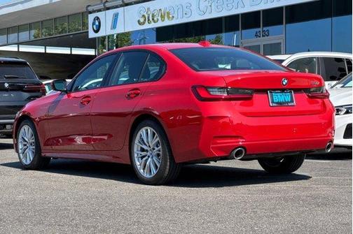 2023 BMW 330 330i