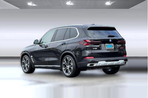 Black Sapphire Metallic 2026 BMW X5 PHEV xDrive50e