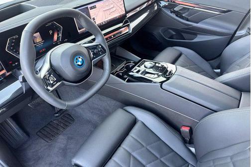 2026 BMW i5 eDrive40