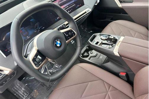 2026 BMW iX xDrive60