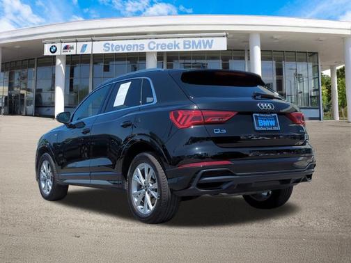 2022 Audi Q3 45 S line Premium Plus