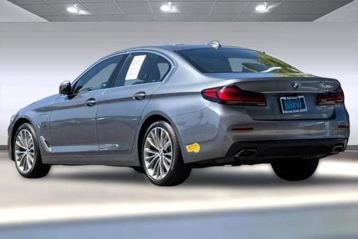 2022 BMW 530e Base