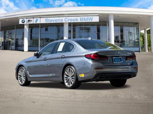 2022 BMW 530e Base