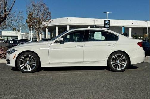 2018 BMW 330 xDrive