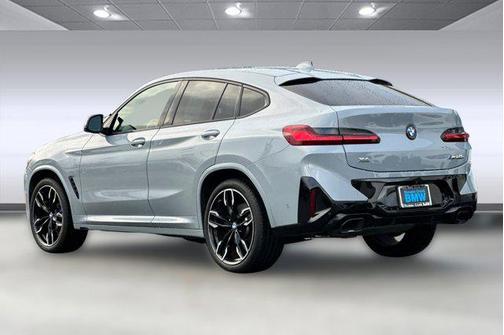 2022 BMW X4 M40i