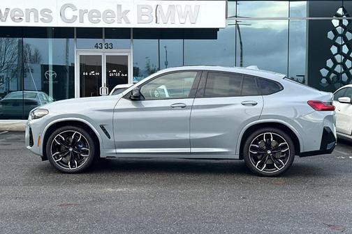 2022 BMW X4 M40i