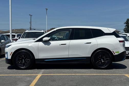 Alpine White 2023 BMW iX xDrive50