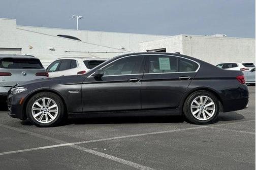 2016 BMW 528 528i