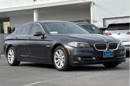 2016 BMW 528 528i