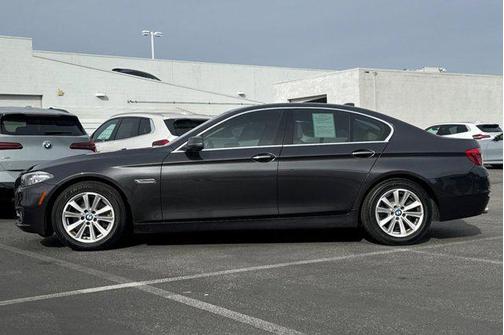 2016 BMW 528 528i