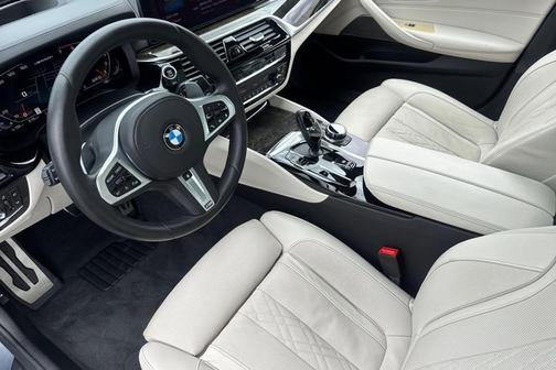 Bluestone Metallic 2021 BMW M550 i Xdrive