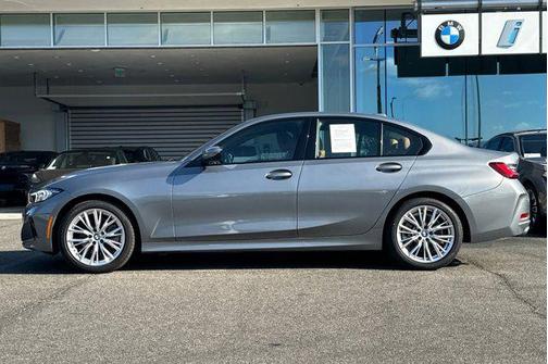 2023 BMW 330 330i