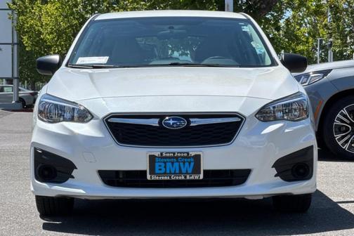 Crystal White Pearl 2019 Subaru Impreza 2.0i
