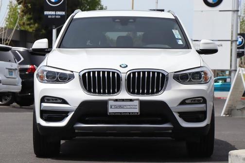 Photo 4 of 34 of 2019 BMW X3 xDrive30i