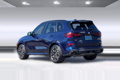 Tanzanite Blue II Metallic 2025 BMW X5 M60i