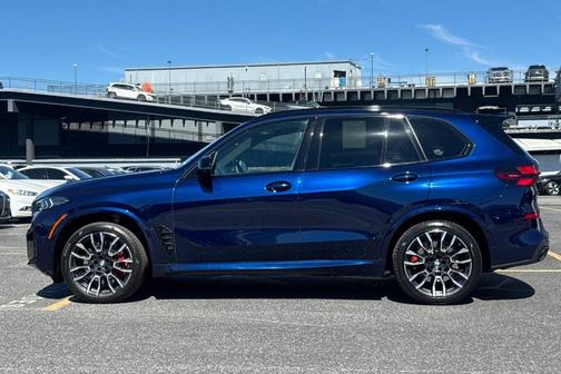 Tanzanite Blue II Metallic 2025 BMW X5 M60i
