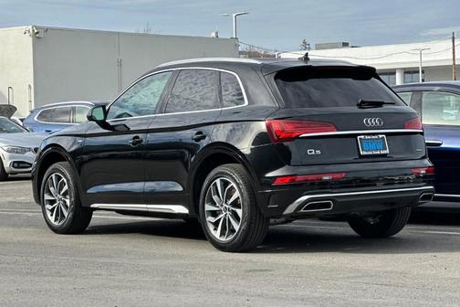 2022 Audi Q5 45 S line Premium Plus