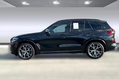 2022 BMW X5 M50i
