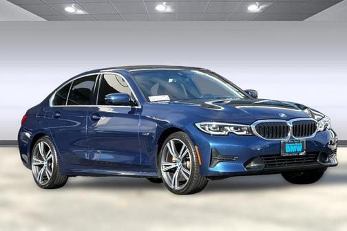 2022 BMW 330e Base