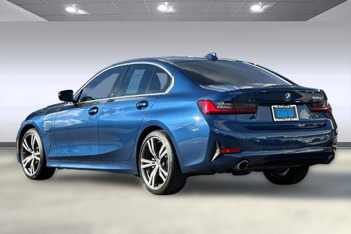 2022 BMW 330e Base