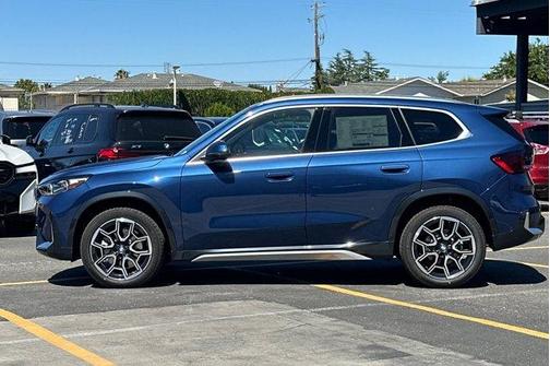 Phytonic Blue Metallic 2025 BMW X1 xDrive28i