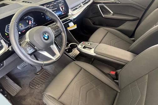 Phytonic Blue Metallic 2025 BMW X1 xDrive28i
