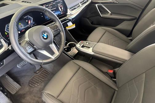 Phytonic Blue Metallic 2025 BMW X1 xDrive28i
