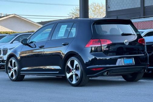 2017 Volkswagen Golf GTI 2.0T S 4-Door