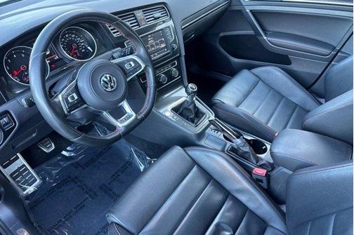 2017 Volkswagen Golf GTI 2.0T S 4-Door