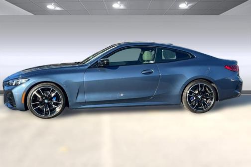 2025 BMW M440 i