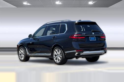 Black 2025 BMW X7 xDrive40i