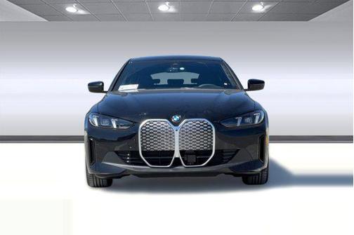 Black Sapphire Metallic 2026 BMW i4 Gran Coupe xDrive40