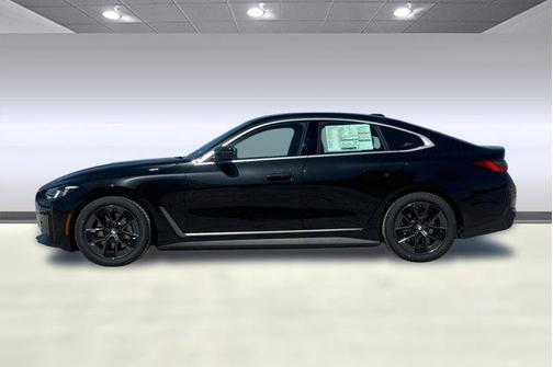 Black Sapphire Metallic 2026 BMW i4 Gran Coupe xDrive40