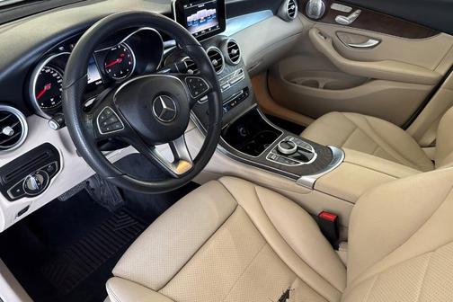 2018 Mercedes-Benz GLC 300 4MATIC