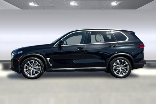 Black Sapphire Metallic 2024 BMW X5 PHEV xDrive50e