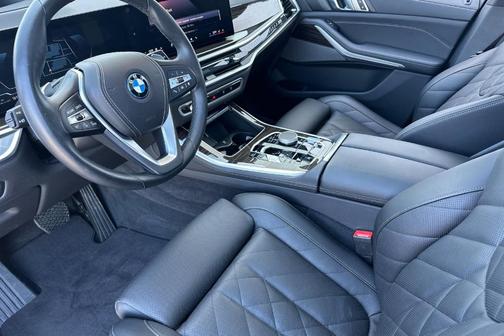 Black Sapphire Metallic 2024 BMW X5 PHEV xDrive50e