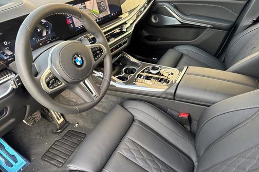 2026 BMW X7 M60i