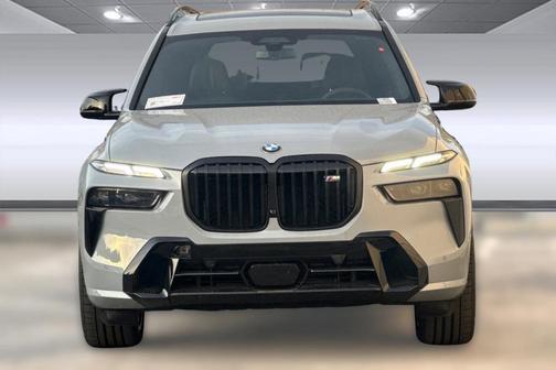 2026 BMW X7 M60i
