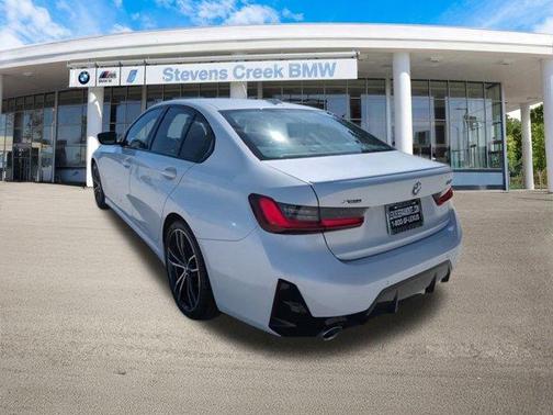 2024 BMW 330 i xDrive