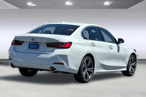 2024 BMW 330 i