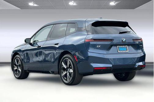 2026 BMW iX xDrive45