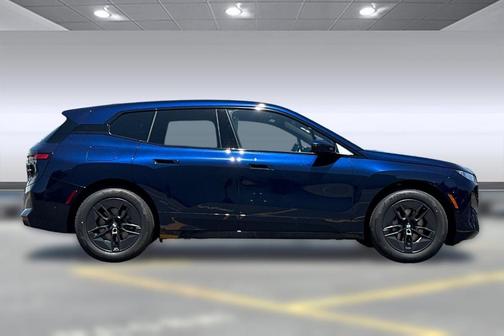 2026 BMW iX xDrive45